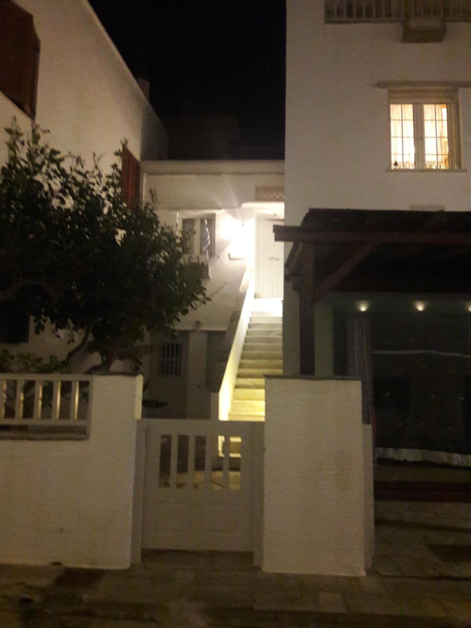 Ferienwohnung 4Epoxes Tínos Exterior foto